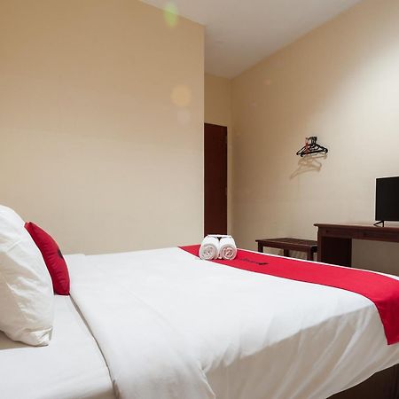 Reddoorz Plus Near Plaza Blok M Джакарта Экстерьер фото